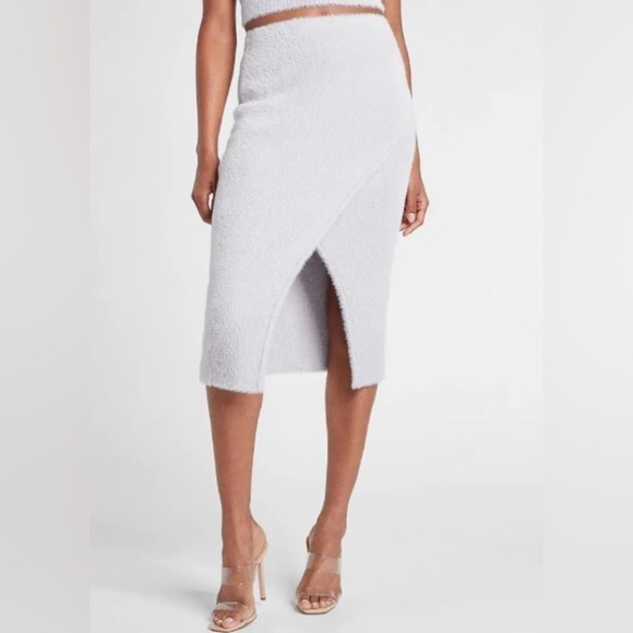 Express/ NWT/ Fuzzy Fur Sweater Pencil Skirt / LG - Picture 1 of 8